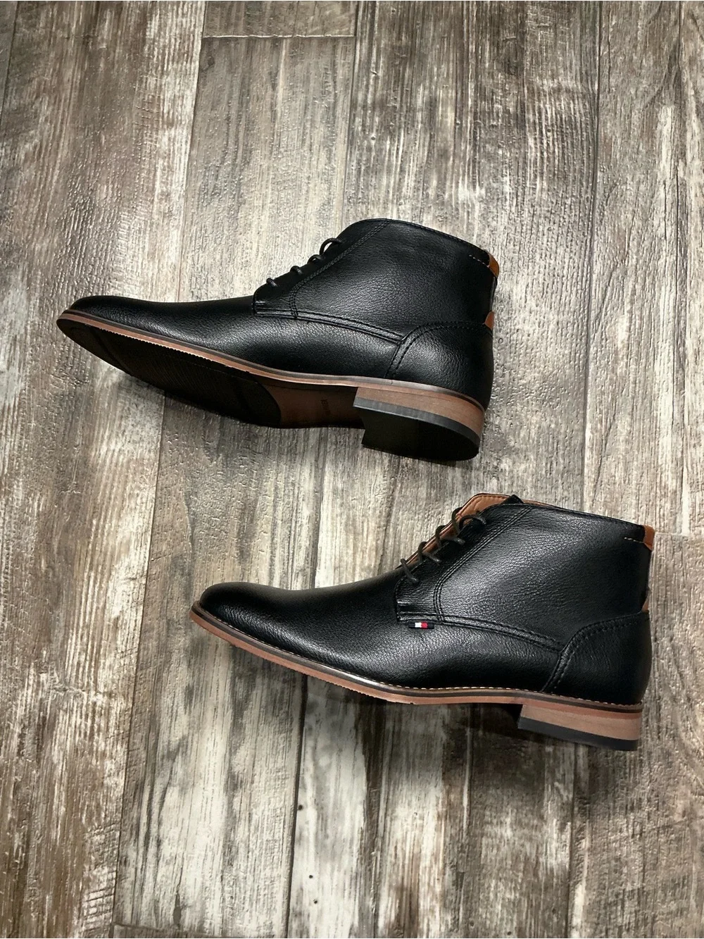 Tommy Hilfiger Black Chukka Boot with Brown Sole Trim Size 9
